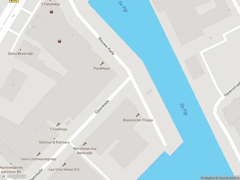 Ambulance met gepaste spoed naar de Nieuwe Kade in Beverwijk