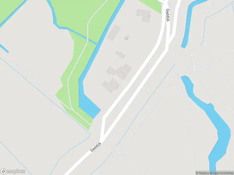 Ambulance met grote spoed naar de Gaddijk in Hekelingen