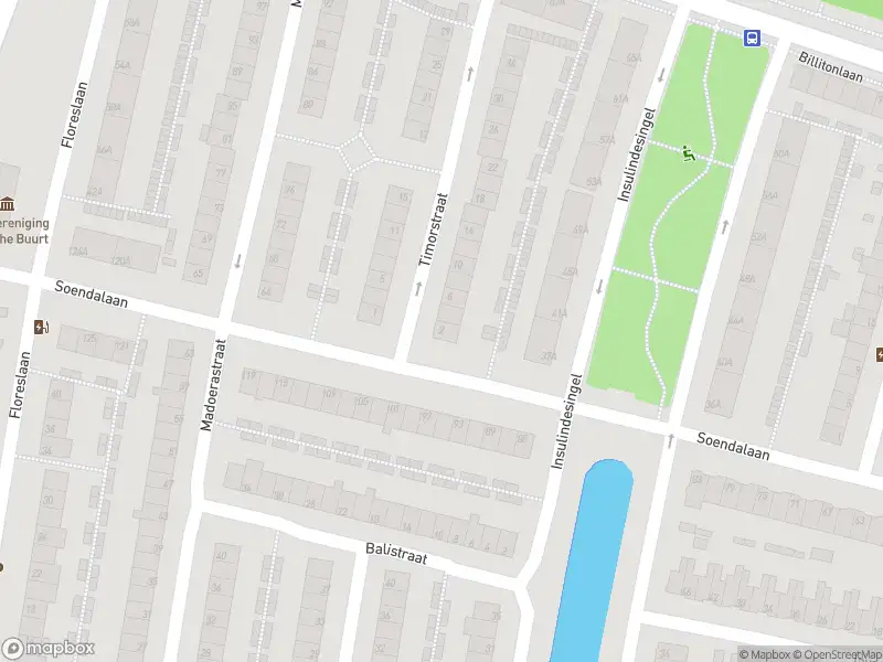 Ambulance met gepaste spoed naar de Timorstraat in Vlaardingen