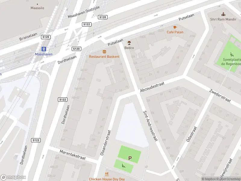 Ambulance met grote spoed naar de Oleanderstraat in Rotterdam