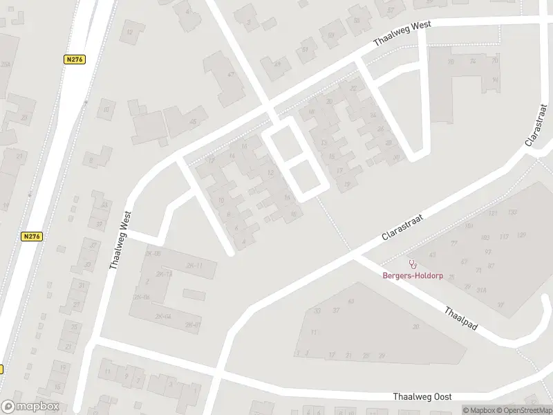 Ambulance met grote spoed naar de Thaalweg West in Echt