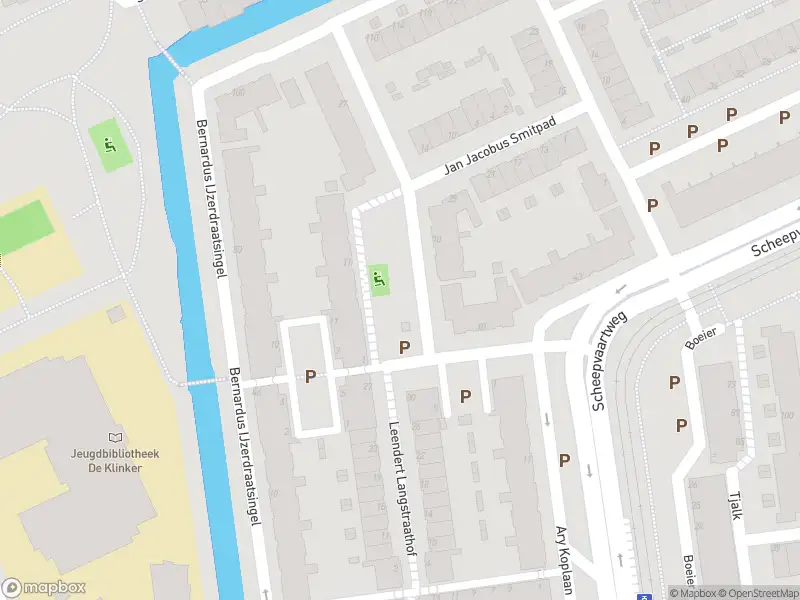 Ambulance met grote spoed naar de Albertus Johannes de Haasplein in Schiedam