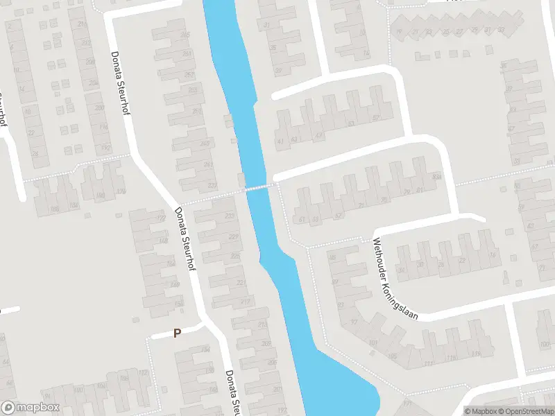 Ambulance met gepaste spoed naar de Vincent Karregatstraat in Volendam