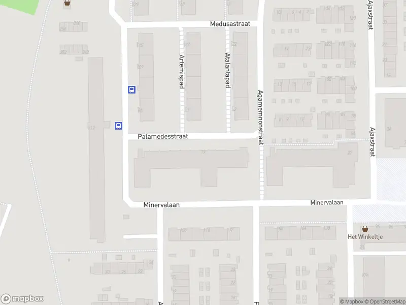 Ambulance met gepaste spoed naar de Palamedesstraat in Rotterdam