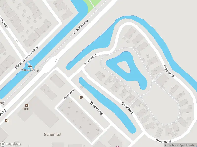 Ambulance met grote spoed naar de Groenoord in Spijkenisse