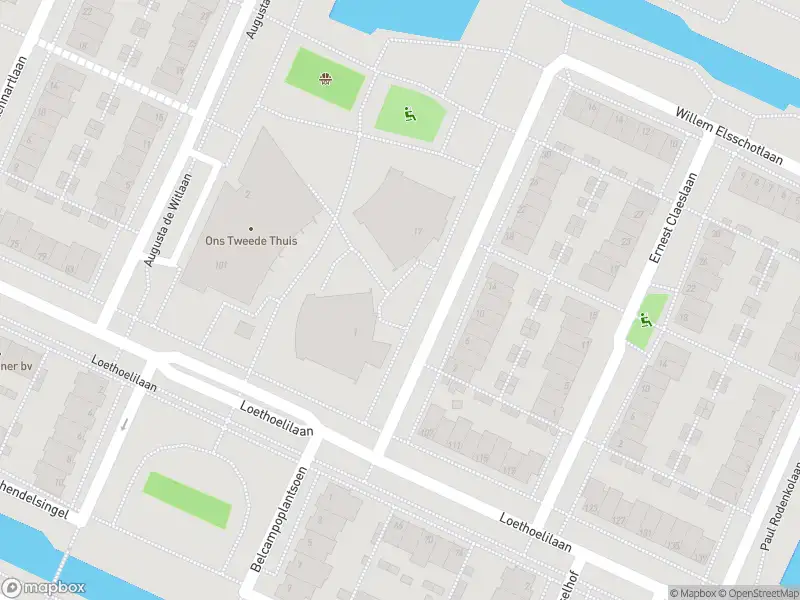 Ambulance met grote spoed naar de Paul van Ostaijenlaan in Amstelveen