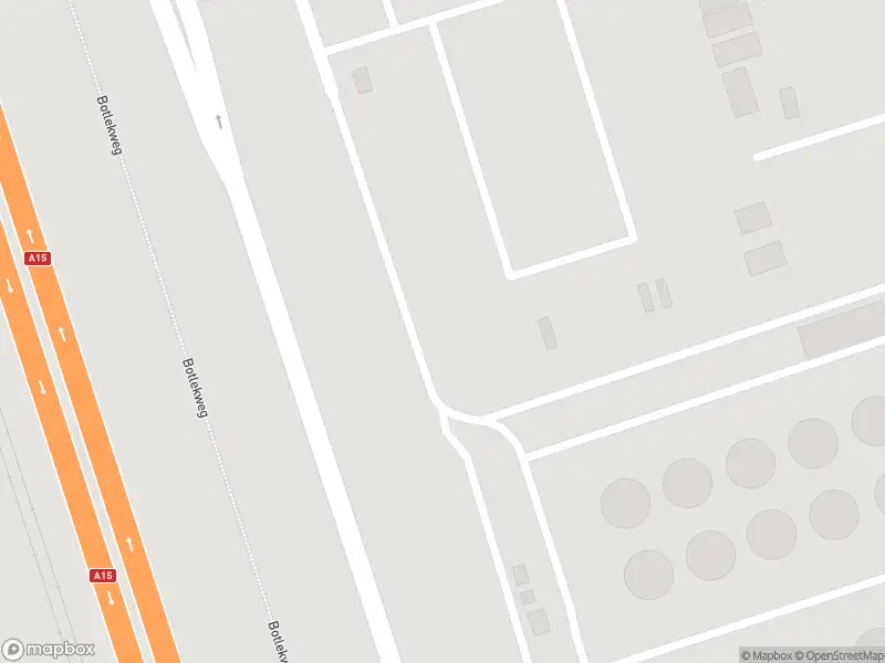 Ambulance met gepaste spoed naar de Chemiestraat in Botlek Rotterdam
