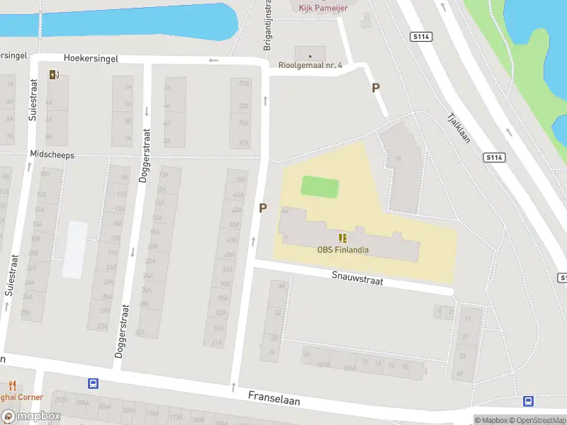 Ambulance met grote spoed naar de Brigantijnstraat in Rotterdam