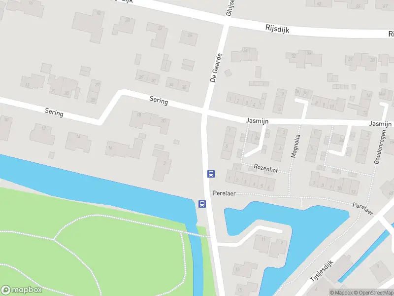 Ambulance met grote spoed naar de De Gaarde in Rhoon