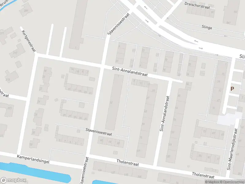 Ambulance met grote spoed naar de Sint-Annalandstraat in Rotterdam