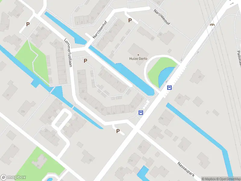 Ambulance met grote spoed naar de Tulpenpad in Warmond