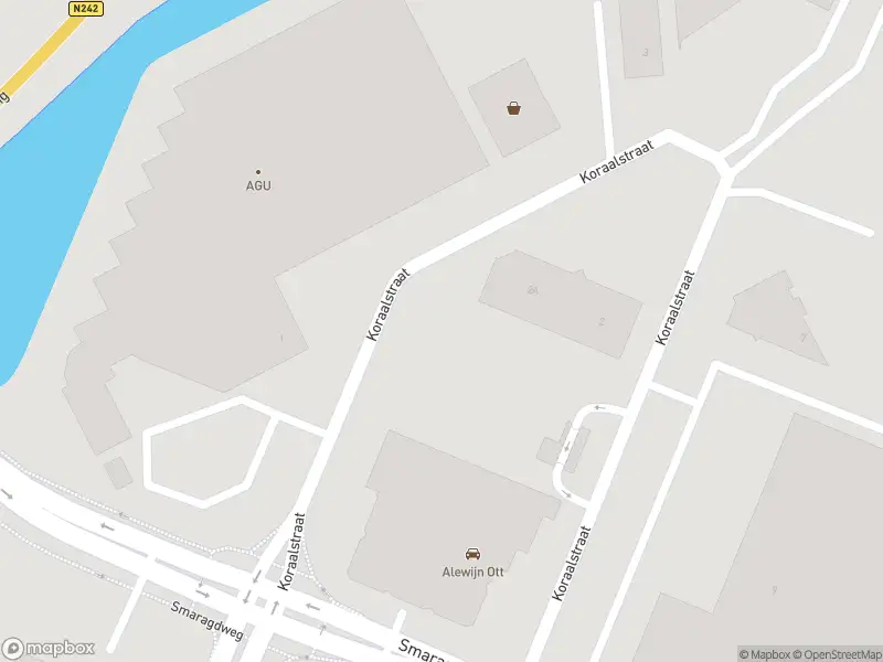 Ambulance met gepaste spoed naar de Koraalstraat in Alkmaar
