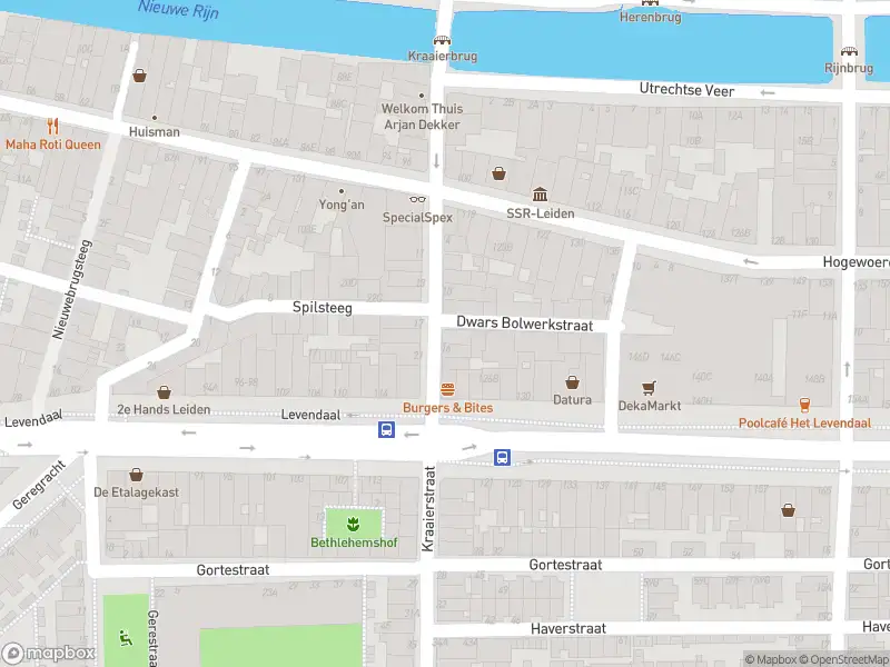 Politie met grote spoed naar de Utrechtse Veer in Leiden vanwege ongeval met letsel