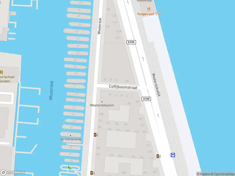 Ambulance met grote spoed naar de Coffijboomstraat in Amsterdam
