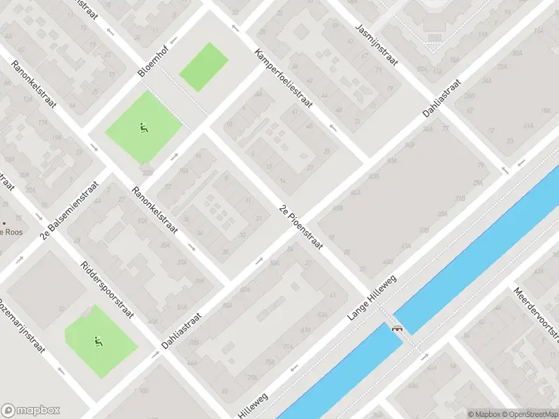 Ambulance met grote spoed naar de 2e Pioenstraat in Rotterdam