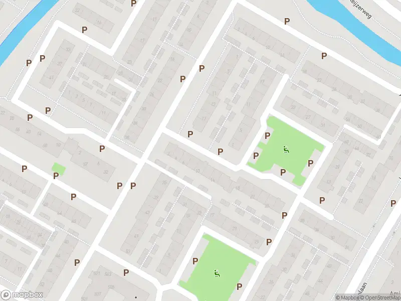 Ambulance met grote spoed naar de Aert de Gelderstraat in Papendrecht