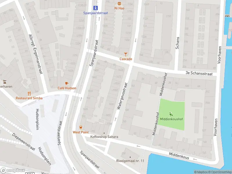 Ambulance met gepaste spoed naar de Watergeusstraat in Rotterdam