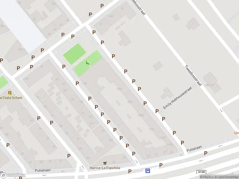 Ambulance met gepaste spoed naar de De la Reystraat in Rotterdam