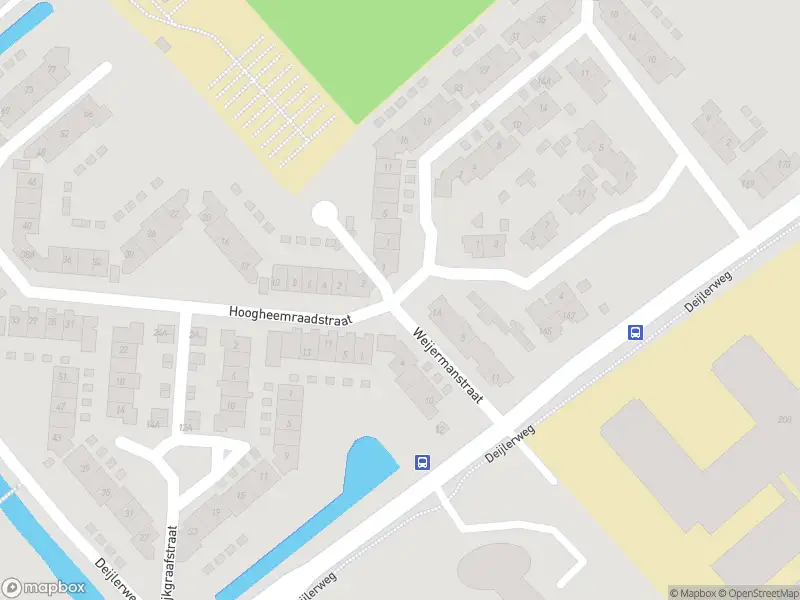 Brandweer met gepaste spoed naar de Weijermanstraat in Wassenaar vanwege stormschade