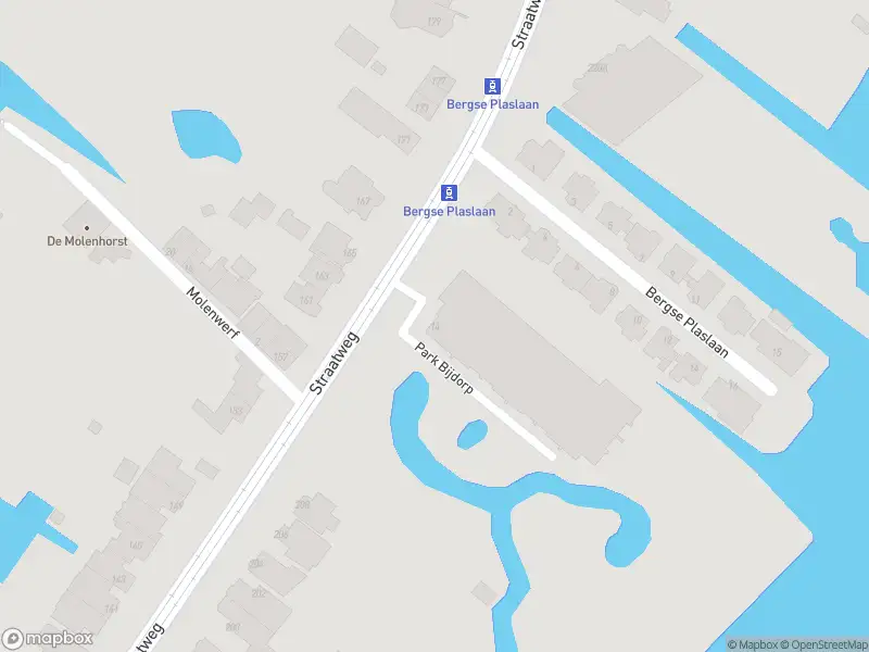 Brandweer met gepaste spoed naar de Park Bijdorp in Rotterdam vanwege stormschade