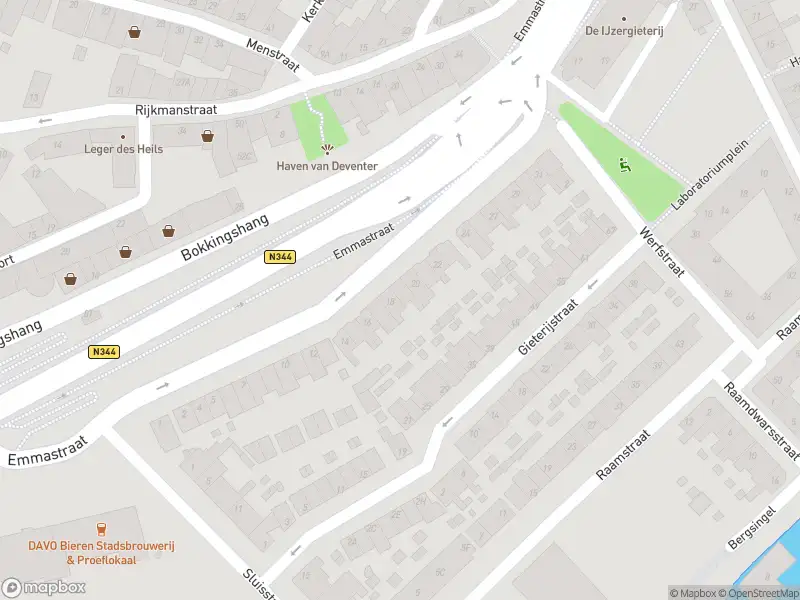 Brandweer met gepaste spoed naar de Zutphenselaan in Deventer vanwege stormschade