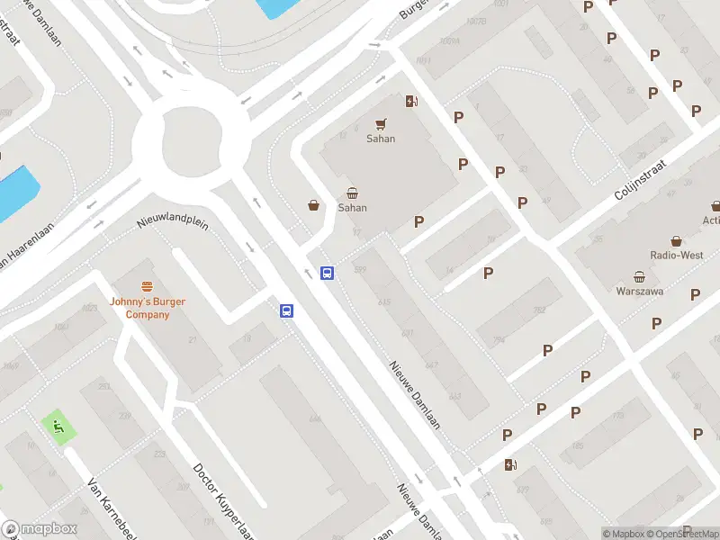 Ambulance met grote spoed naar de Nieuwe Damlaan in Schiedam