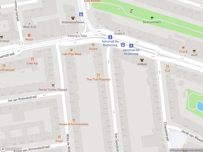 Brandweer met gepaste spoed naar de Rijtuigenhof in Amsterdam