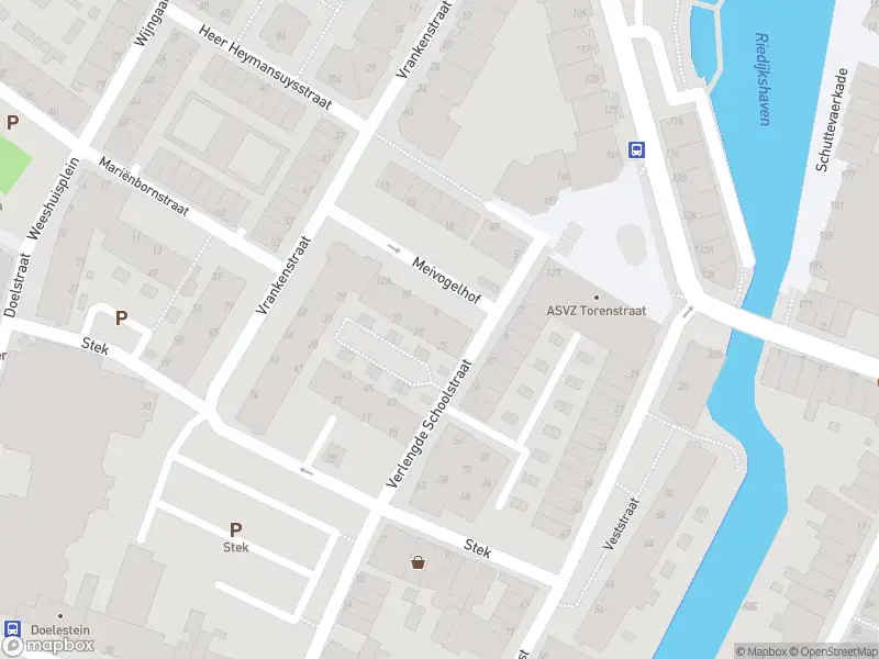 Politie naar de Meivogelhof in Dordrecht vanwege ongeval met letsel