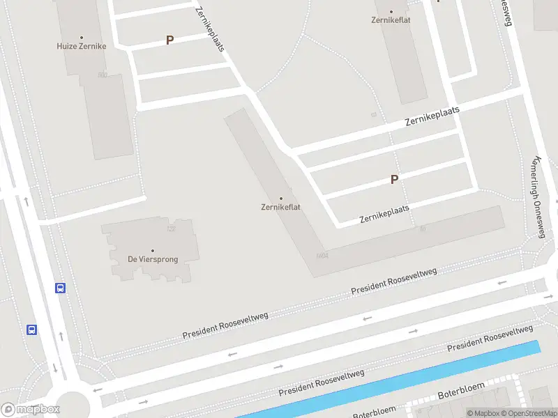 Ambulance met grote spoed naar de Zernikeplaats in Rotterdam