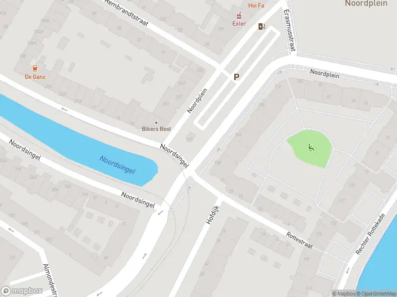 Politie naar de Crooswijksesingel in Rotterdam
