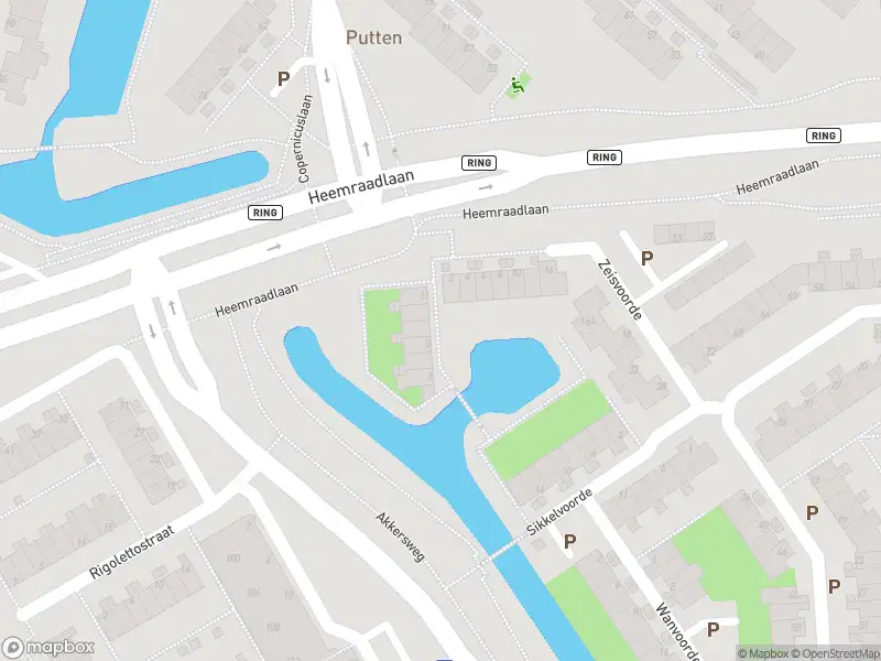 Ambulance met grote spoed naar de Zeisvoorde in Spijkenisse