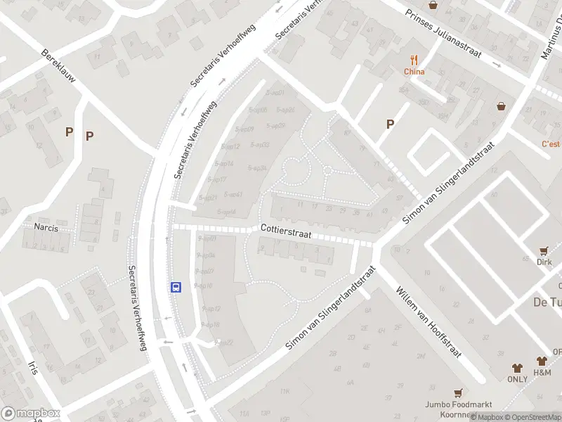 Ambulance met grote spoed naar de Van Heukeslootstraat in Naaldwijk