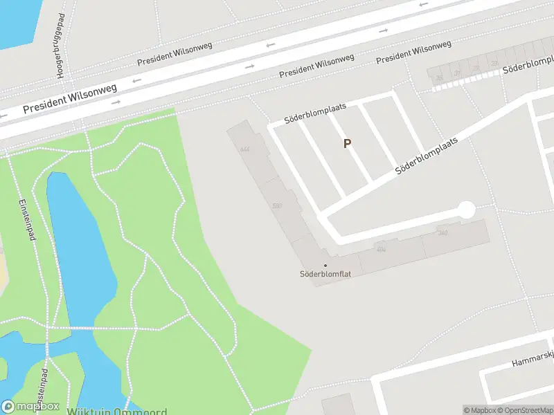 Ambulance met grote spoed naar de Söderblomplaats in Rotterdam