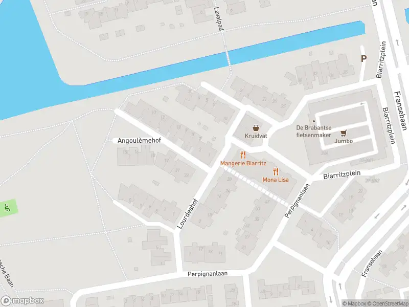 Brandweer met gepaste spoed naar de Angoulèmehof in Eindhoven