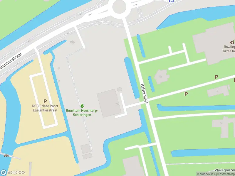 Brandweer met gepaste spoed naar de Kalverdijkje in Leeuwarden vanwege een buitenbrand