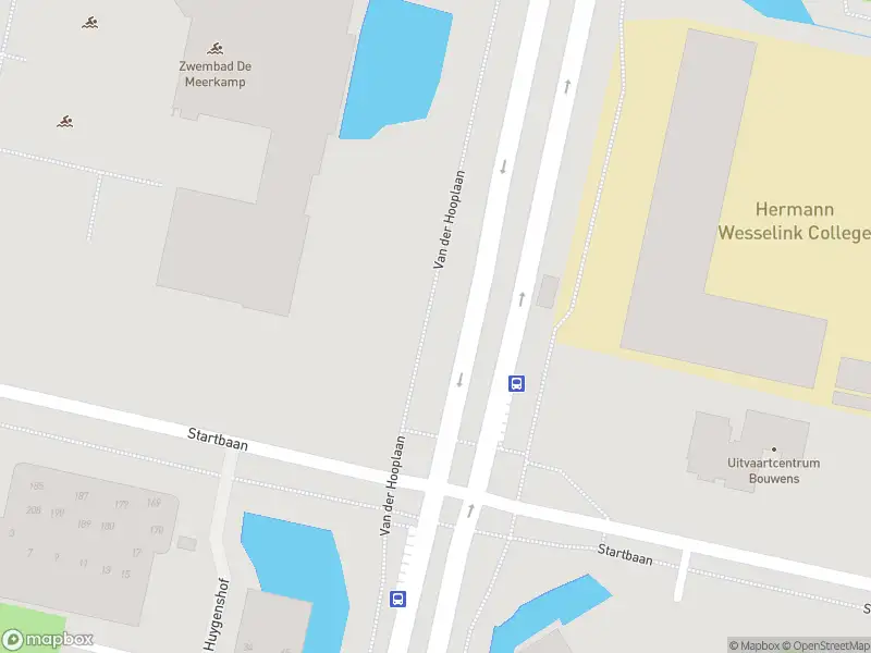 Ambulance met gepaste spoed naar de Amsterdamseweg in Amstelveen