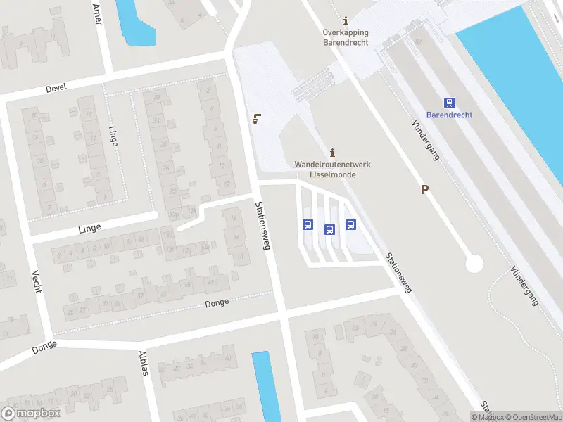 Ambulance met gepaste spoed naar de Stationsweg in Barendrecht