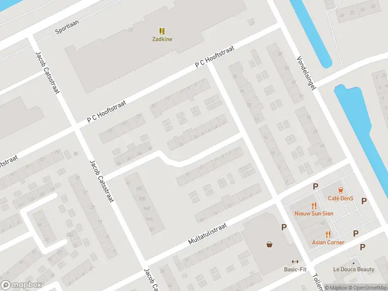 Ambulance met grote spoed naar de Jacob van Lennepstraat in Spijkenisse