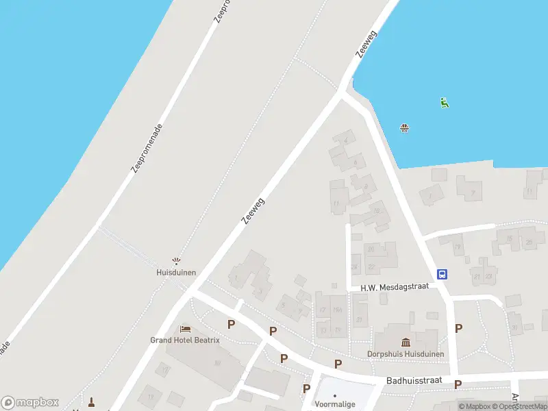 Ambulance met gepaste spoed naar de Zeeweg in Huisduinen