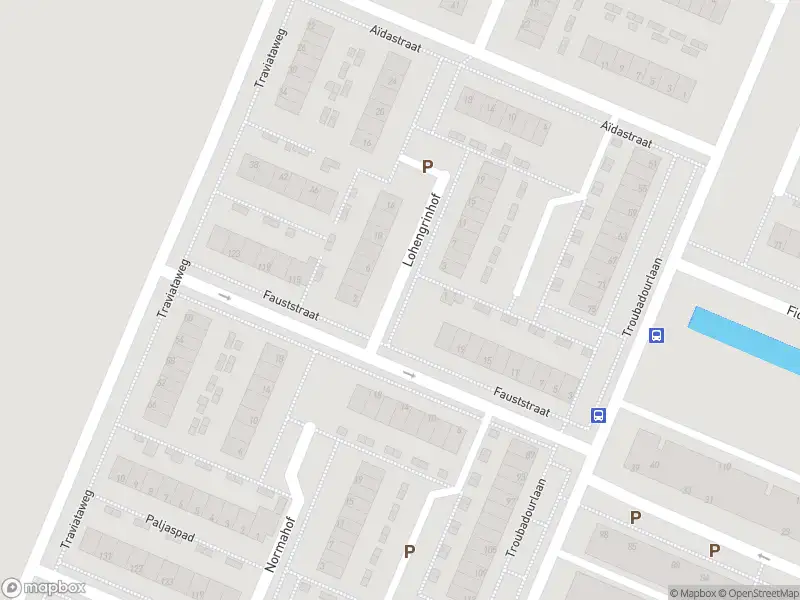 Ambulance met grote spoed naar de Lohengrinhof in Hoogvliet Rotterdam