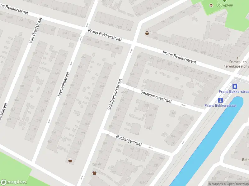 Ambulance met gepaste spoed naar de Schilperoortstraat in Rotterdam