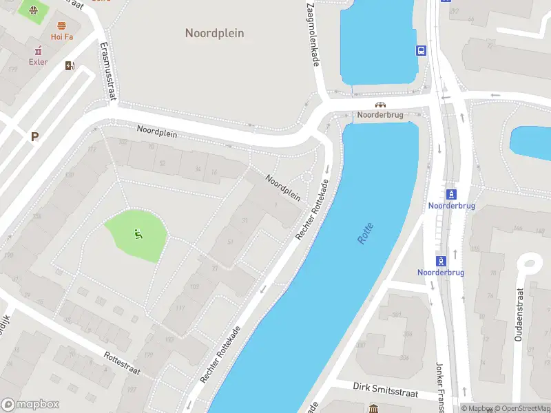 Ambulance met gepaste spoed naar de Rechter Rottekade in Rotterdam