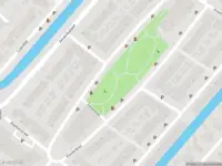 Ambulance met grote spoed naar de Kooikerstraat in Alphen aan den Rijn