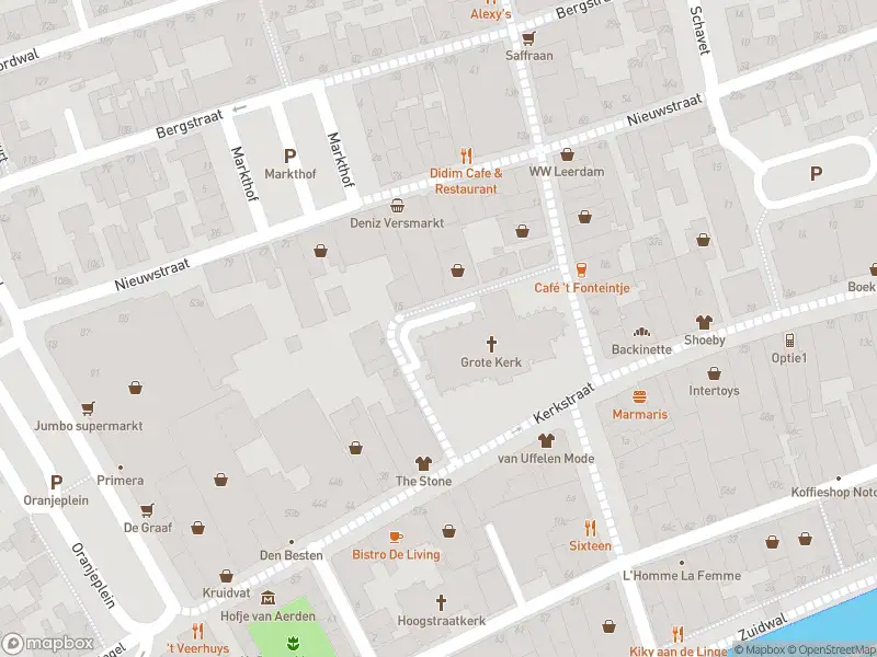 Brandweer met gepaste spoed naar de Achter de Kerk in Leerdam vanwege afhijsen patient