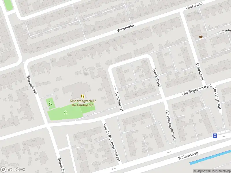 Ambulance met gepaste spoed naar de Sonckstraat in Hoorn