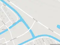 Ambulance met grote spoed naar de Buitensingel in Amsterdam-Duivendrecht