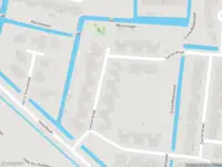 Politie met grote spoed naar de Carlierstraat in Leeuwarden vanwege ongeval met letsel