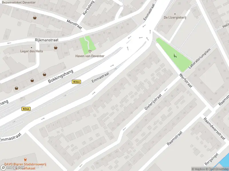 Politie naar de Emmastraat in Deventer vanwege aanrijding met letsel