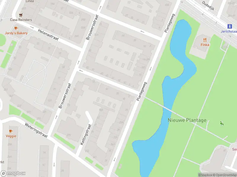 Ambulance met grote spoed naar de Koenenstraat in Rotterdam