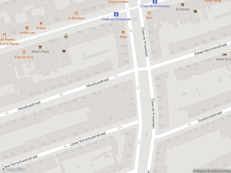 Ambulance met gepaste spoed naar de Hondiusstraat in Rotterdam